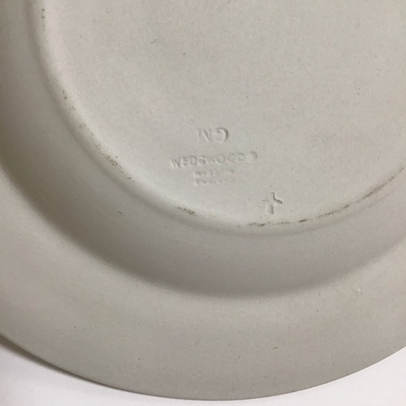 Wedgwood Jasperware Pegasus Ashtray Reverse Blue on Cream Vintage 7” England - Picture 5 of 11